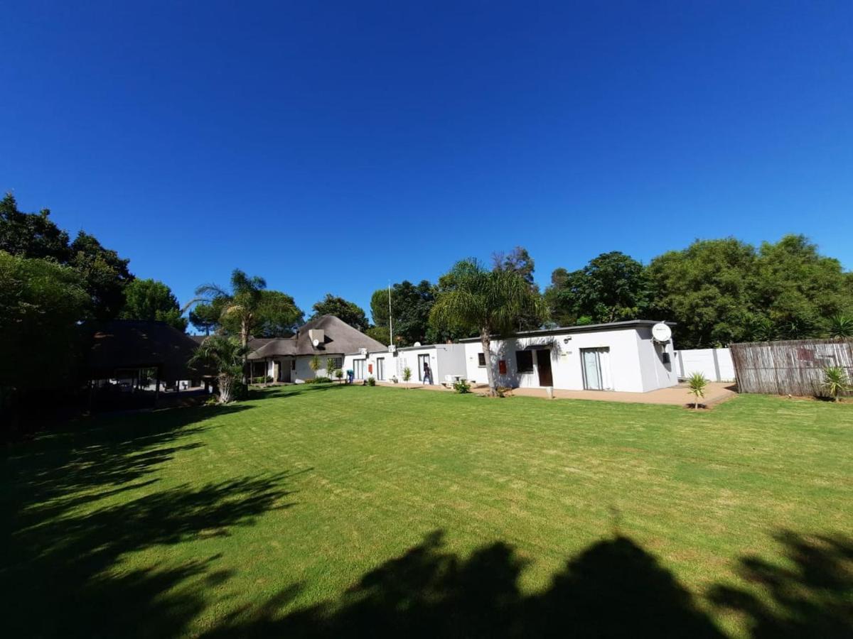 Heimat Guesthouse Welkom Eksteriør bilde
