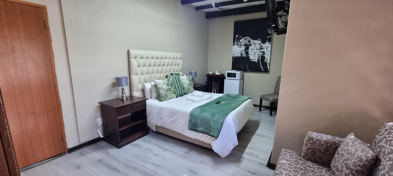 Heimat Guesthouse Welkom Eksteriør bilde